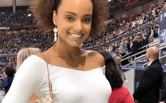 宝宝打开腿让我尝尝你的扇贝